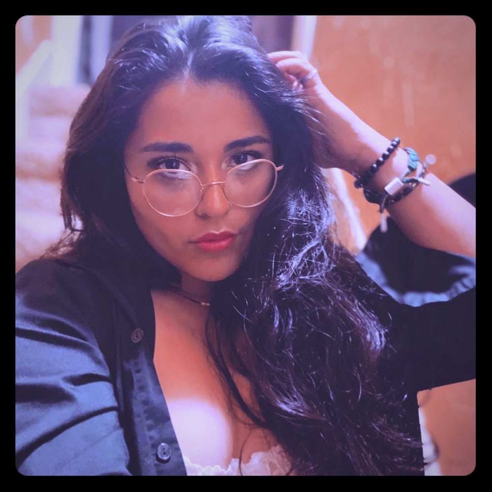 ⭐️MEET THE POSHER⭐️: DESIGNER 👜 Brand name 👠👚👗